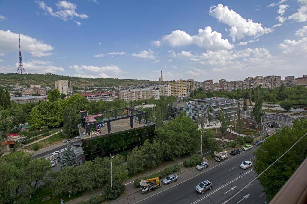 Lesi Apartament 耶烈万 外观 照片